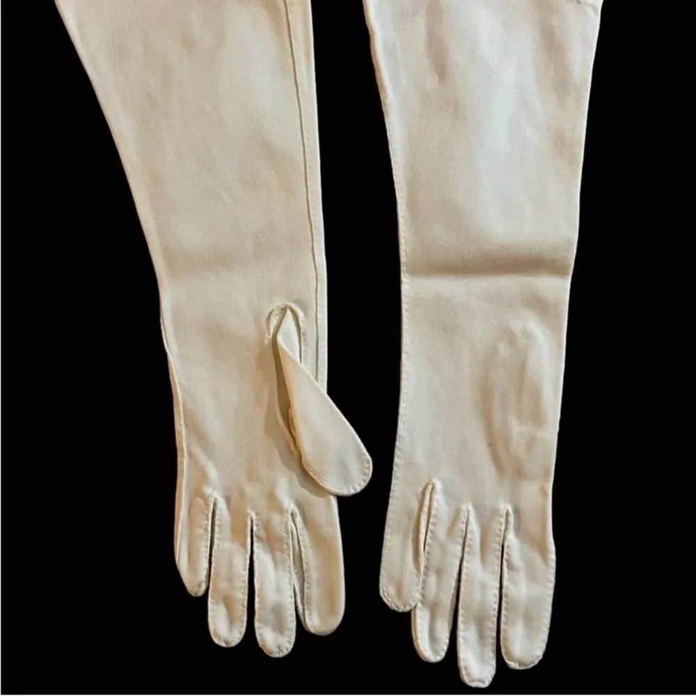 Vintage Gingerbread Stitch Elegant Cream Women's Gloves